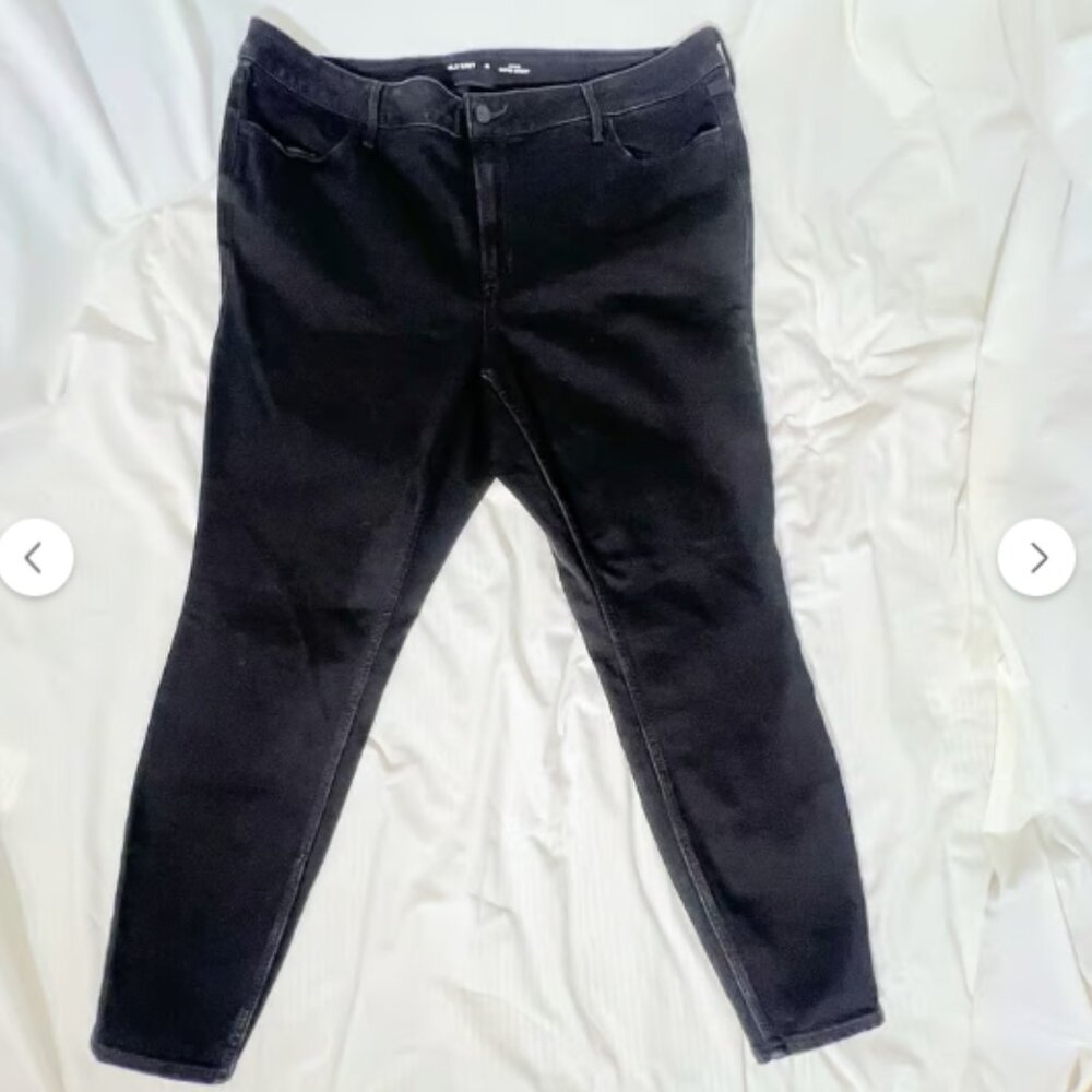 Women's size 20 Old Navy High Rise Super Skinny Black Jack Stretch Jeans